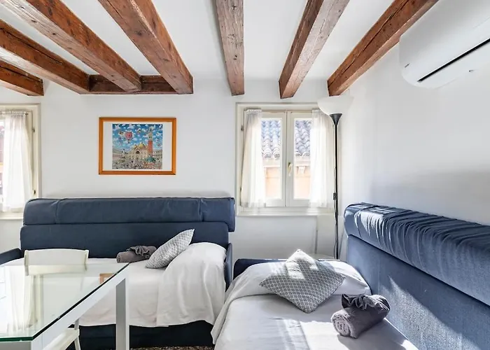 iHOMES Rialto-Corte del Calice 2